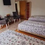 Gasthuis Visoko Room